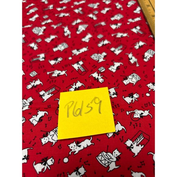 Red Cotton Fat Quarter Fabric with Playful White Music-Playing Cats 18x22" - Picture 4 of 4